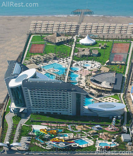 Royal Wings Resort Hotel 
